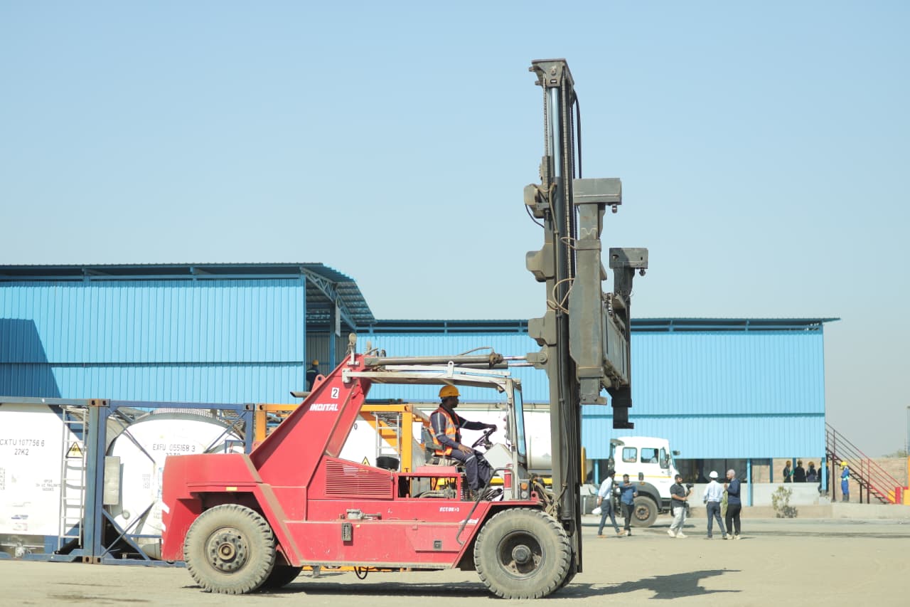 Om%20Shiv%20Malhar%20Marine%20Services