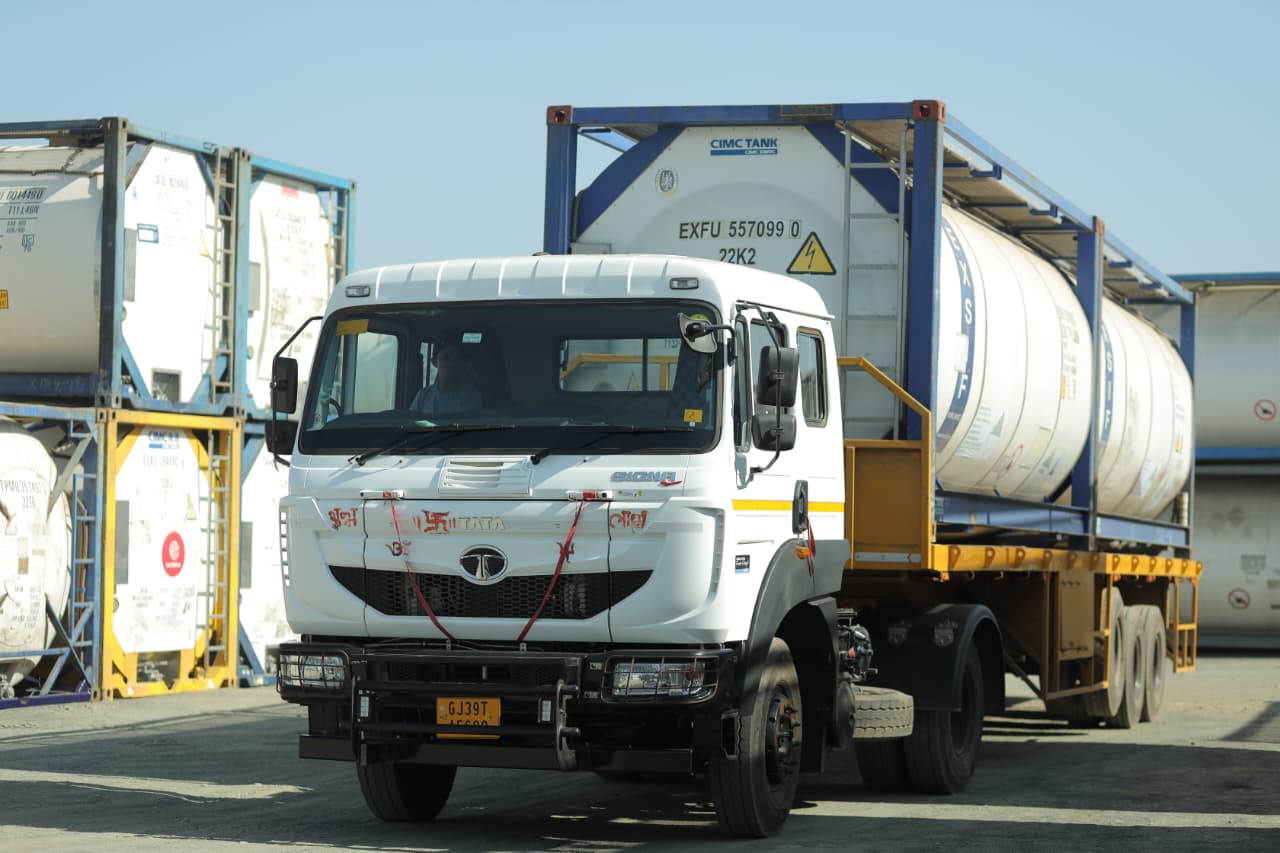 Om%20Shiv%20Malhar%20Marine%20Services